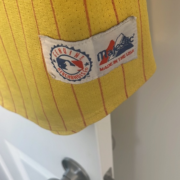 Men’s Sleeveless St. Louis Cardinals Yellow Jersey - Picture 4 of 6